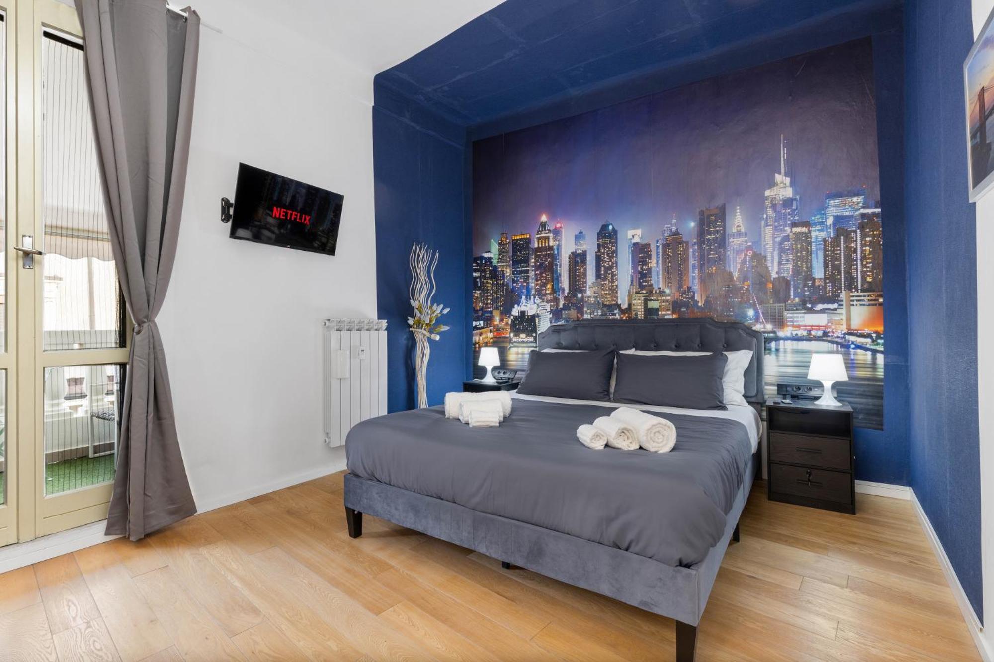 Life Elegant Penthouse With Terrace, Wi-fi Netflix, Subway 5 Min - Very Convenient Location Mailand