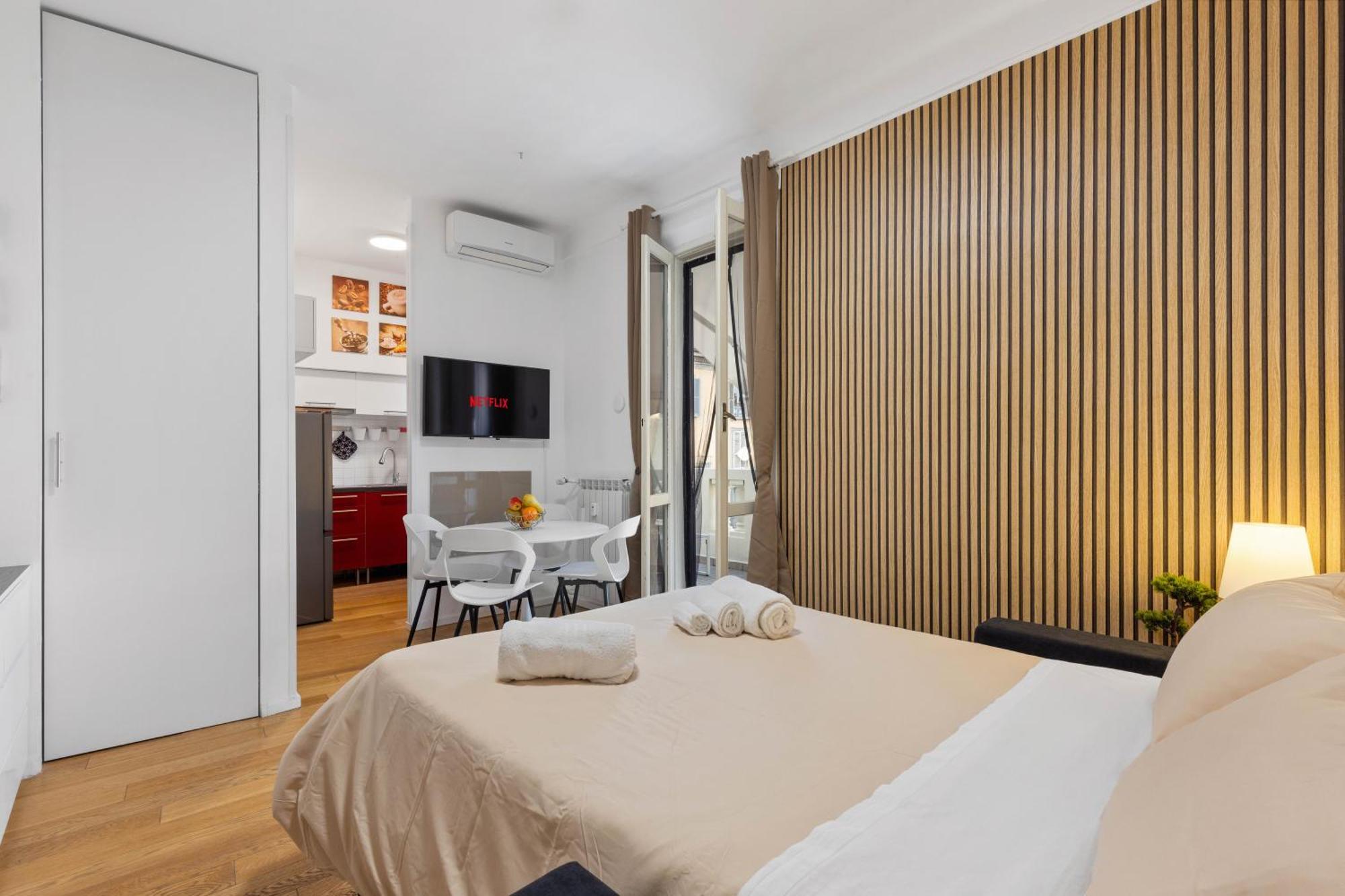 Life Elegant Penthouse With Terrace, Wi-fi Netflix, Subway 5 Min - Very Convenient Location * Milano